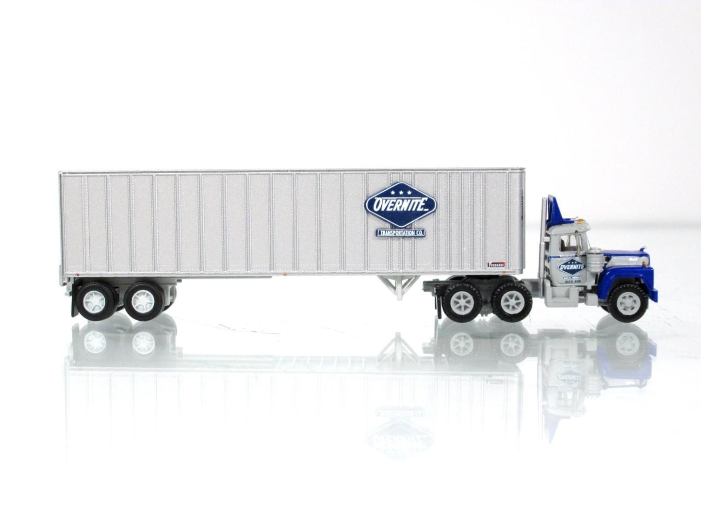 N Scale ***MACK TRACTOR w/ 40' OVERNITE TRAILER*** #29-2376 --- Athearn **RARE**