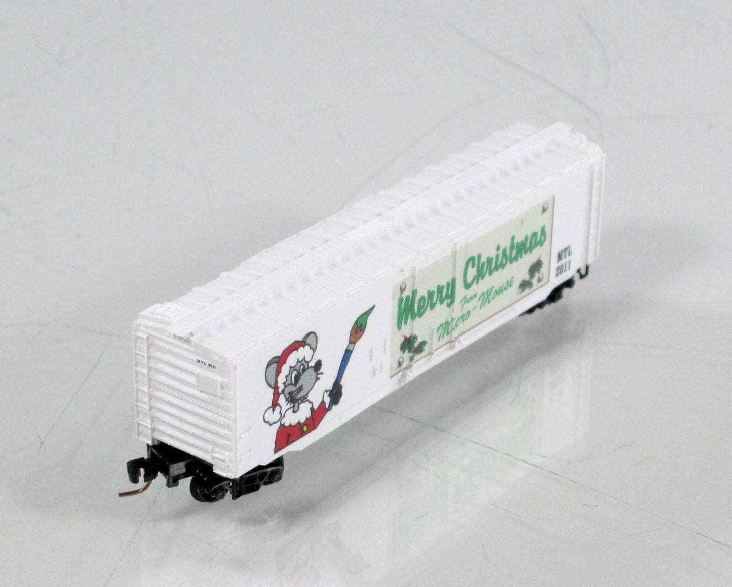Z Scale ***MERRY CHRISTMAS*** Micro Mouse Box Car 2011 --- Micro Trains 50700540