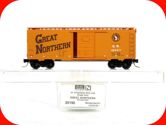 N Scale ***GREAT NORTHERN*** CIRCUS 40' Box Car, GN 18007 --- Micro Trains 20190