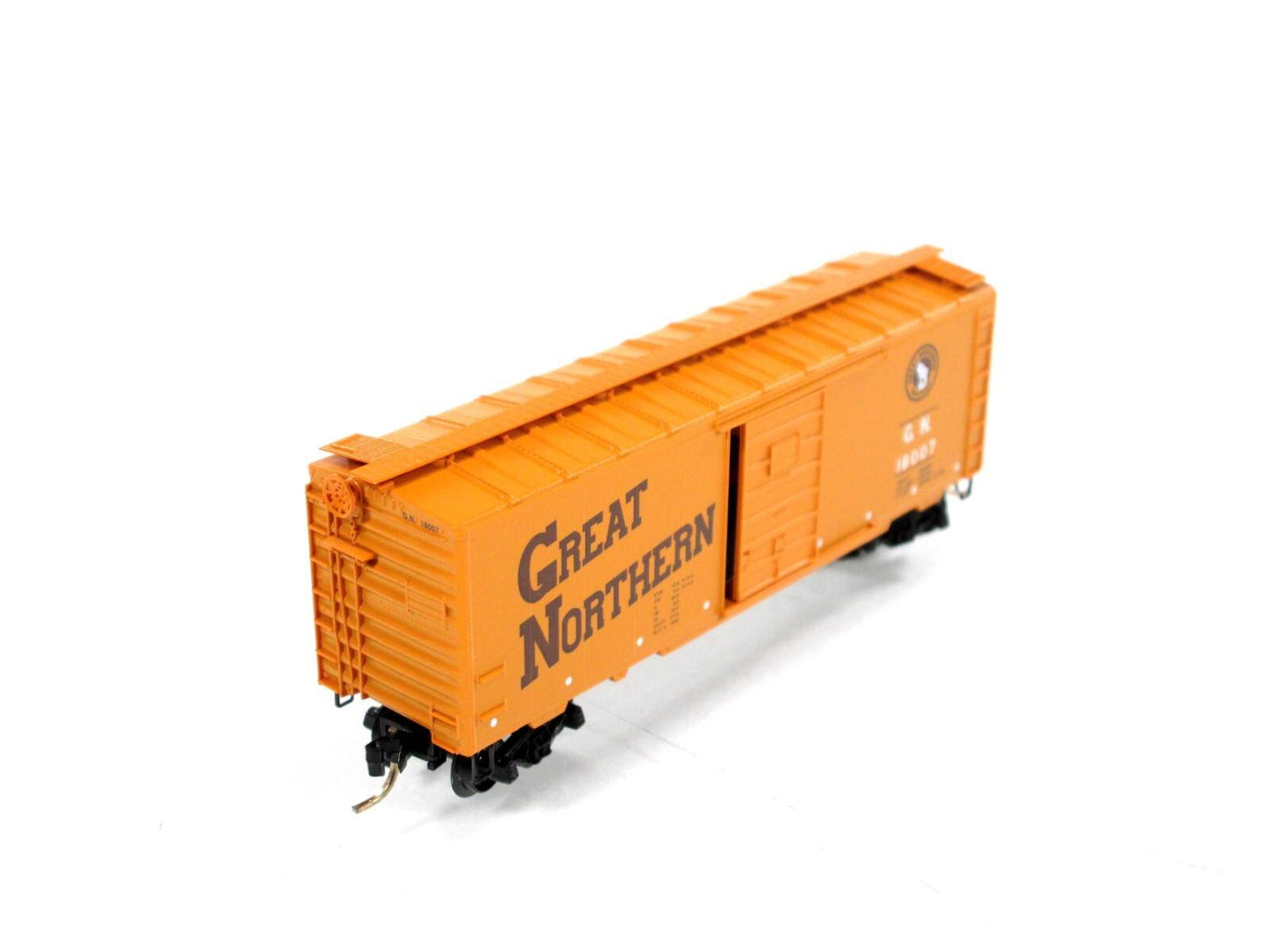 N Scale ***GREAT NORTHERN*** CIRCUS 40' Box Car, GN 18007 --- Micro Trains 20190