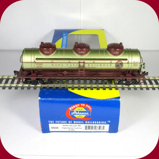 HO Scale NAPA VALLEY Railroad Wine Train 3-Dome Tank Car NVRR 1256 -Athearn 8508