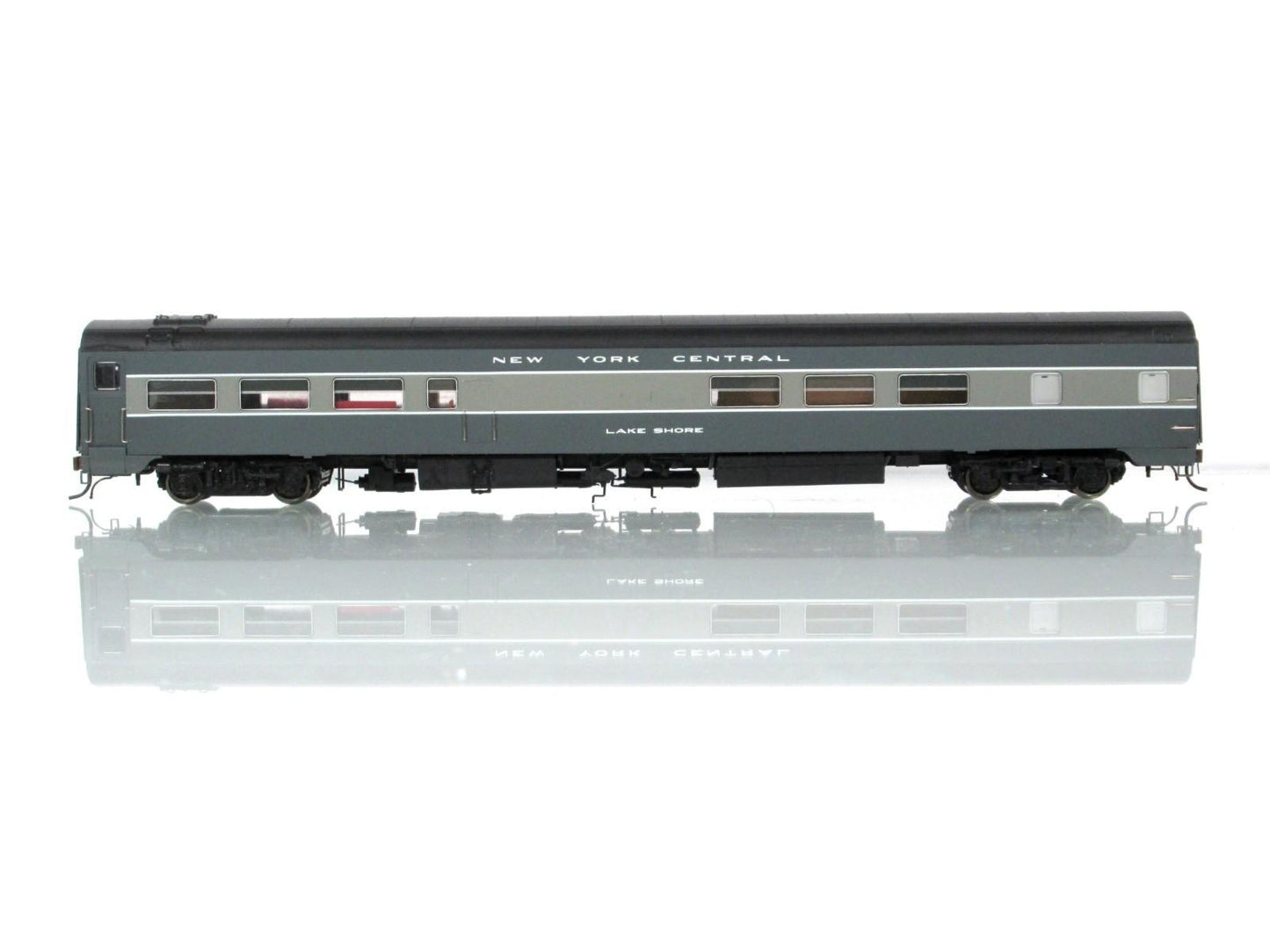HO Scale *NEW YORK CENTRAL* Cafe-Bar-Lounge *Lake Shore* -Rapido 103042, Lighted