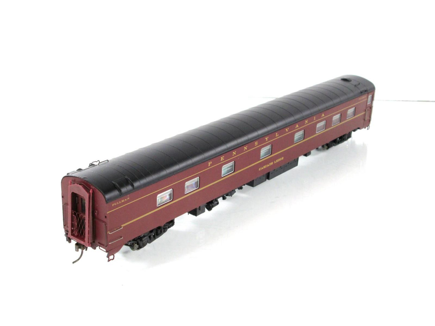 HO Scale **PENNSYLVANIA** Sleeper *Cascade Ledge* #8091 - Rapido 104070, Lighted