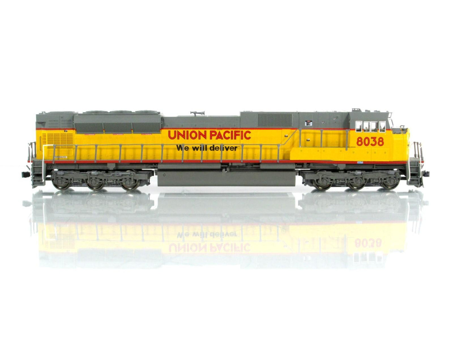 HO Scale ***UNION PACIFIC*** SD90 / 43MAC, UP 8038 ----- Kato 37-6357, DCC Ready