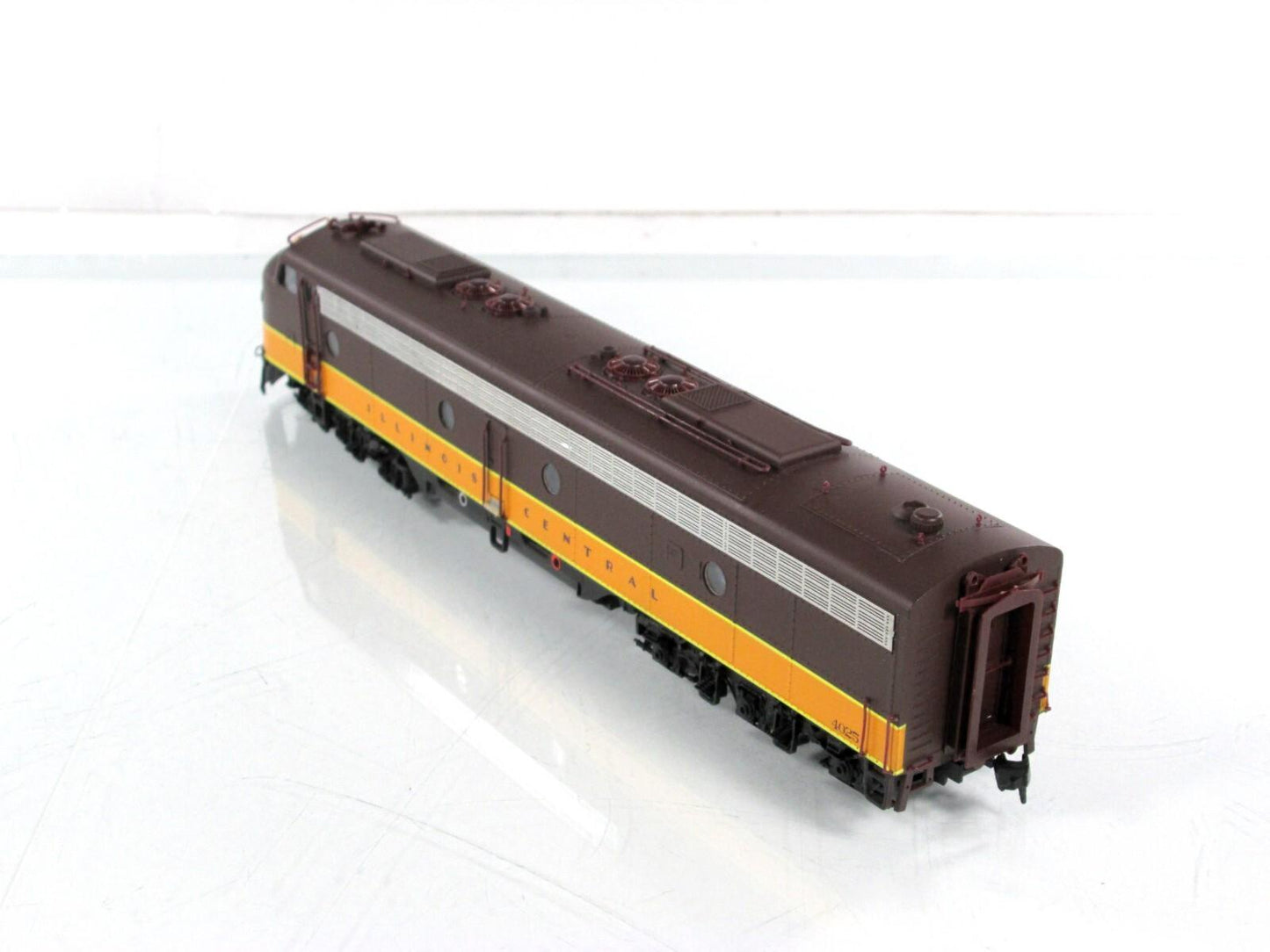 HO Scale ***ILLINOIS CENTRAL** E8/9 Locomotive #4025 - Proto 2000 Life-Like 8712