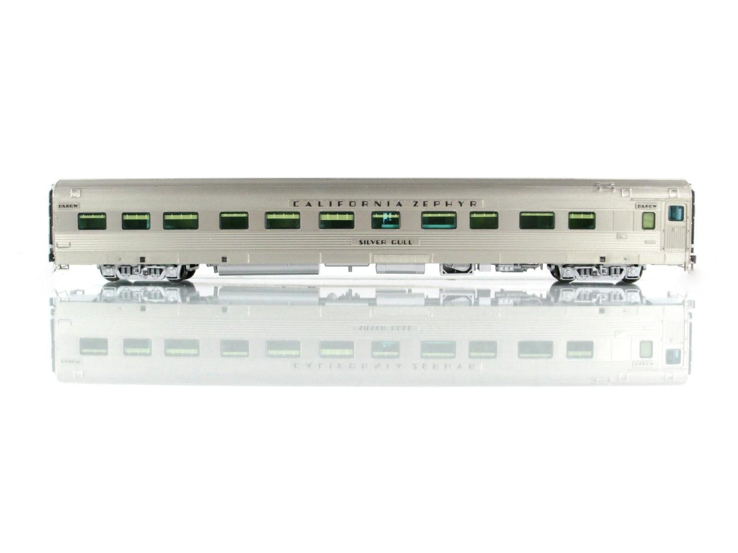 HO Scale ***DRGW CA ZEPHYR*** SILVER GULL Sleeper 1135 --  Broadway 521, Lighted
