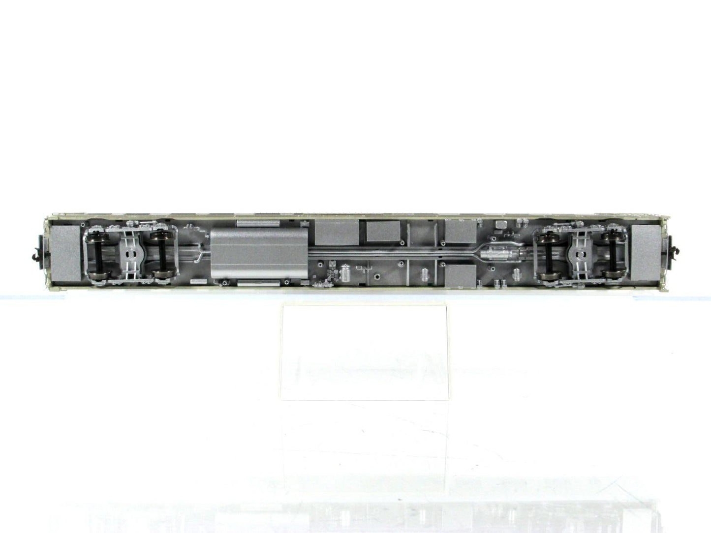 HO Scale **DRGW CA ZEPHYR** SILVER GLACIER Sleeper 1134 - Broadway 1513, Lighted