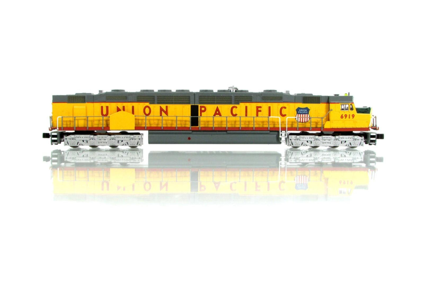 N Scale **UNION PACIFIC** EMD DD40AX Centennial, UP 6919 - Bachmann 62257 w/ DCC