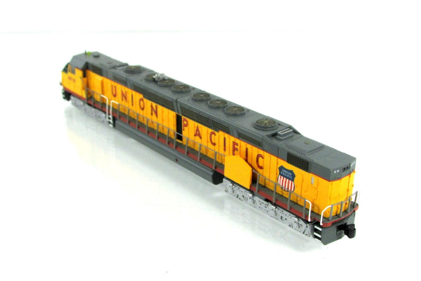 N Scale **UNION PACIFIC** EMD DD40AX Centennial, UP 6919 - Bachmann 62257 w/ DCC