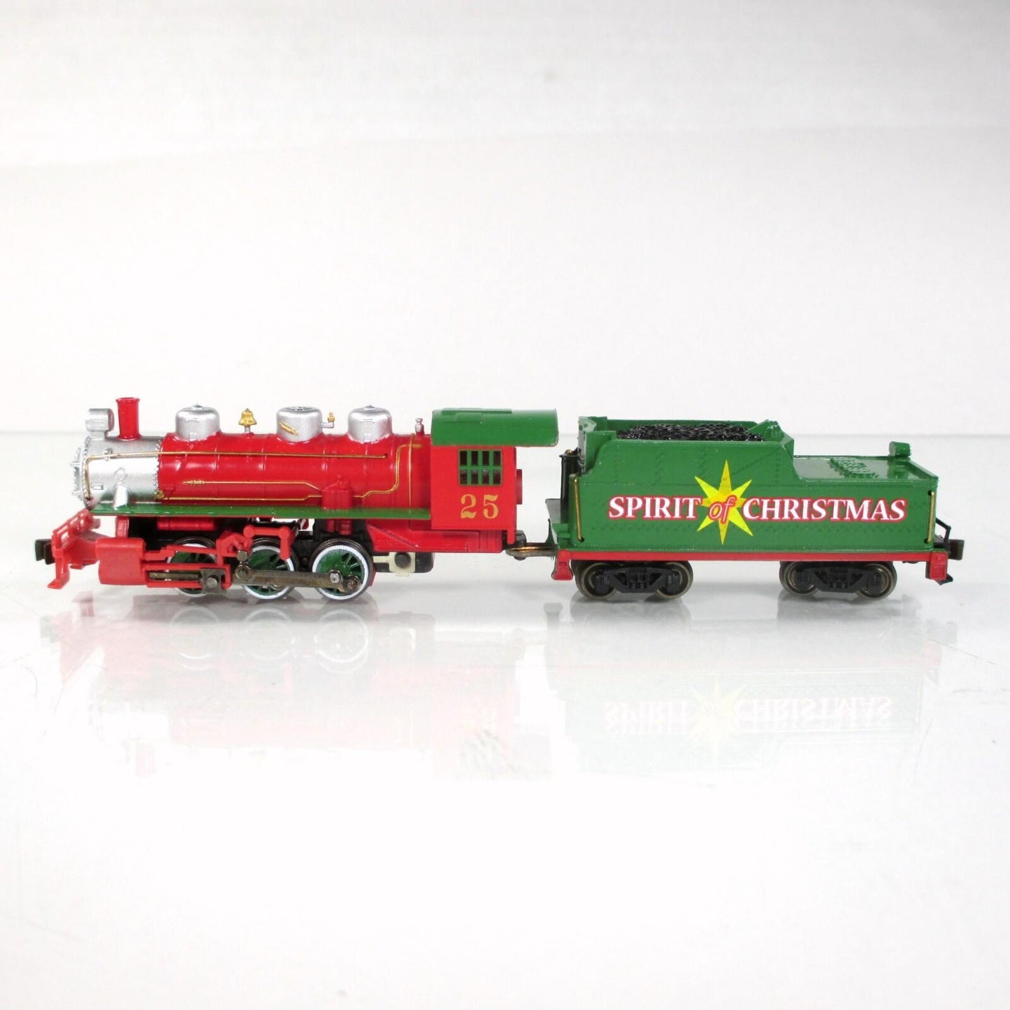 N Scale **SPIRIT of CHRISTMAS** 0-6-0 Steam Locomotive Switcher - Bachmann 24017