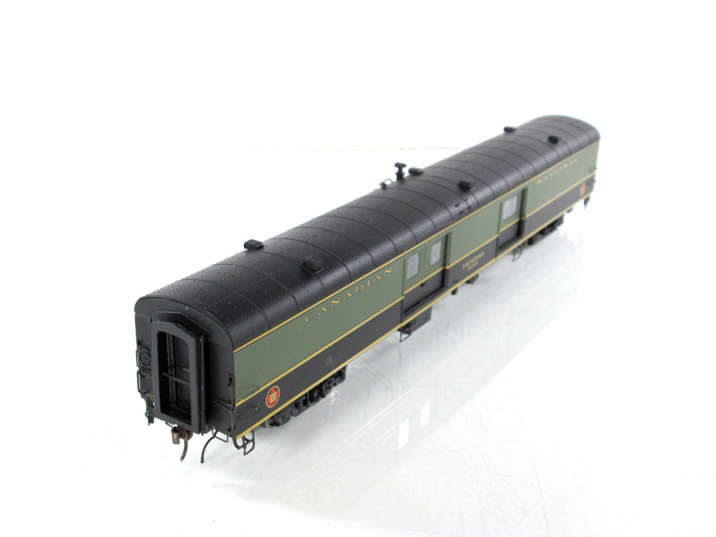 HO Scale ***CANADIAN NATIONAL*** Baggage #9221 - Rapido 106015, Lighted **RARE*