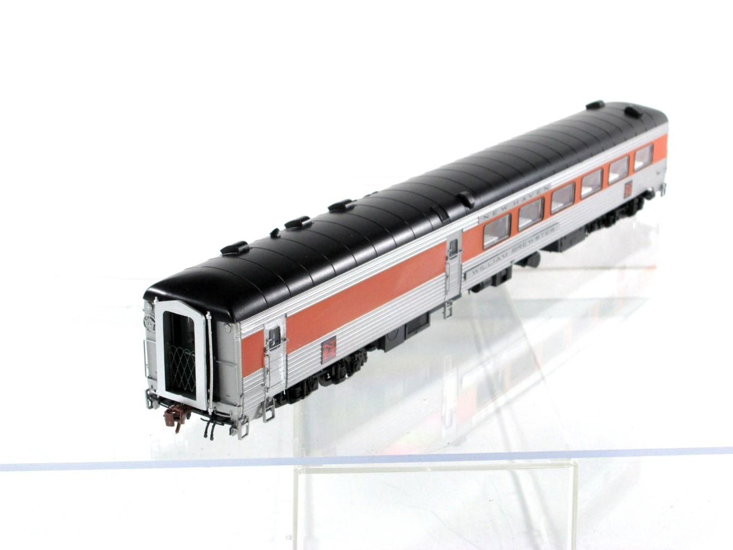 HO Scale ***NEW HAVEN*** Diner *W. BREWSTER* ------ Rapido 132017, Lighted *RARE