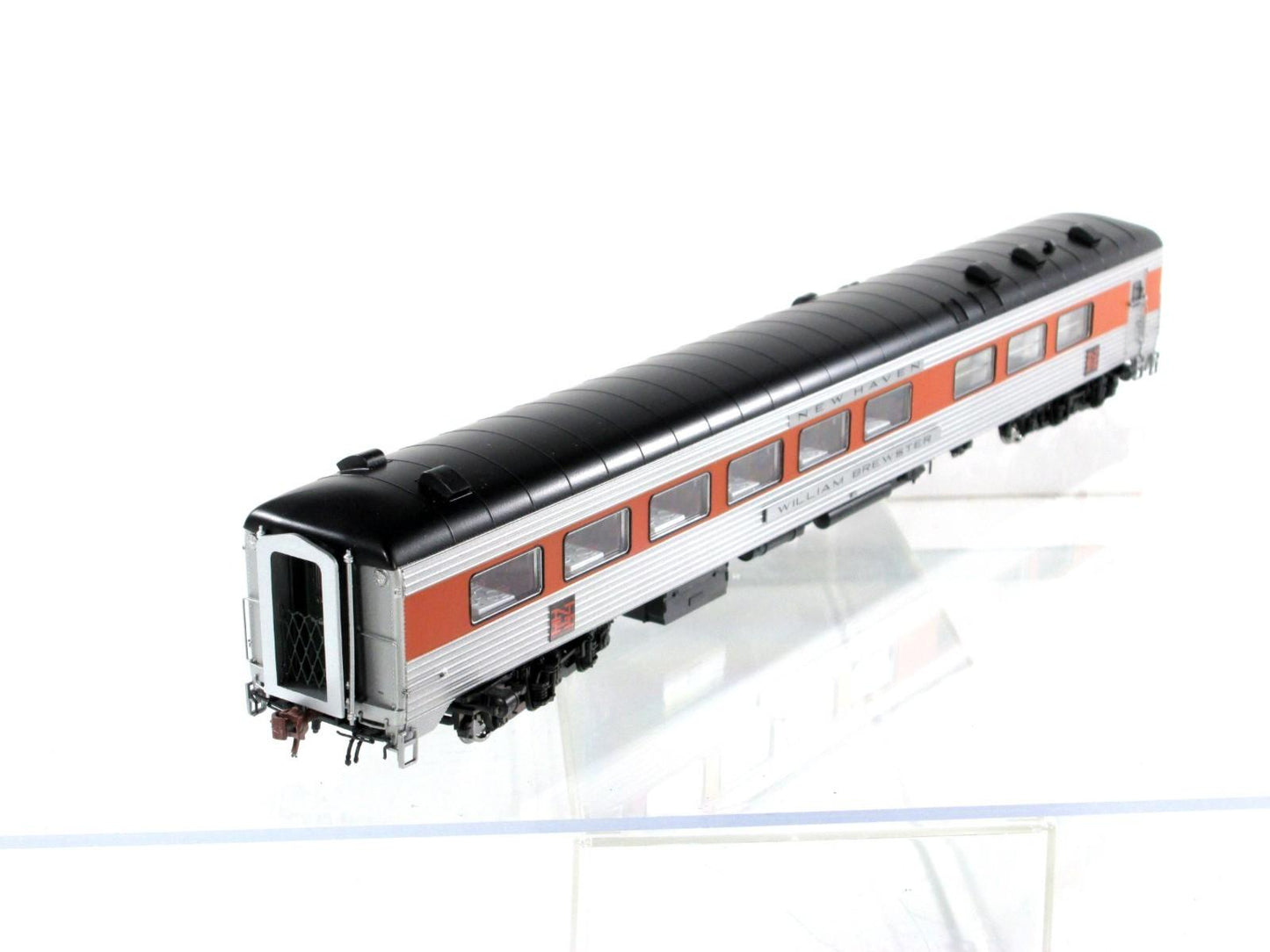 HO Scale ***NEW HAVEN*** Diner *W. BREWSTER* ------ Rapido 132017, Lighted *RARE