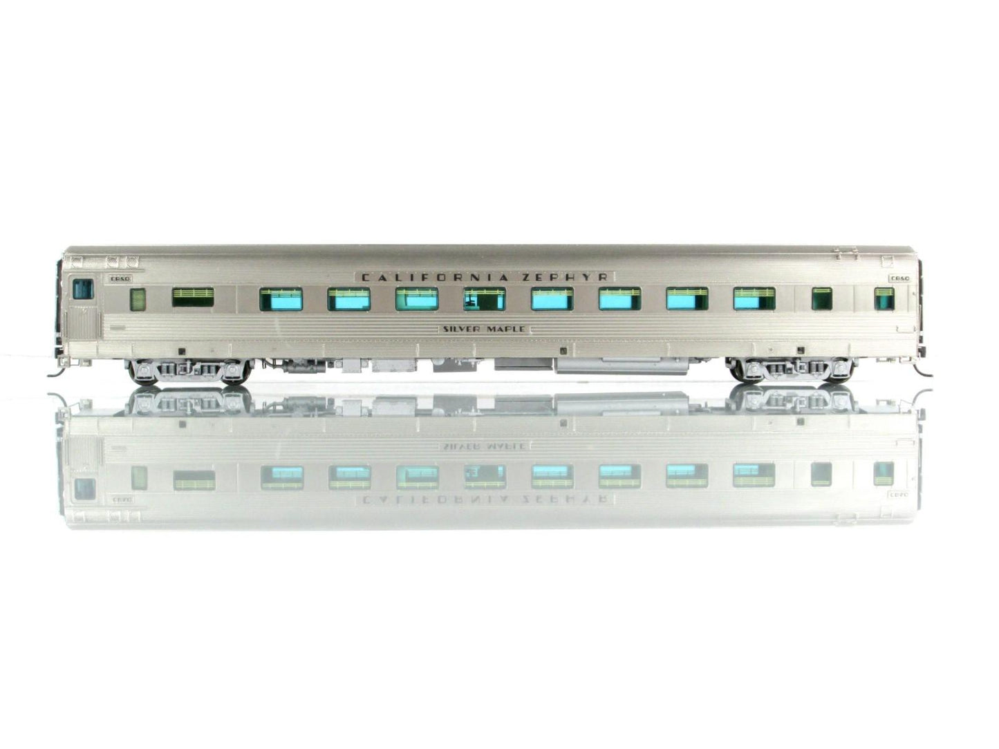 HO Scale ***CB&Q CA ZEPHYR*** SILVER MAPLE Sleeper #400 -- Broadway 510, Lighted