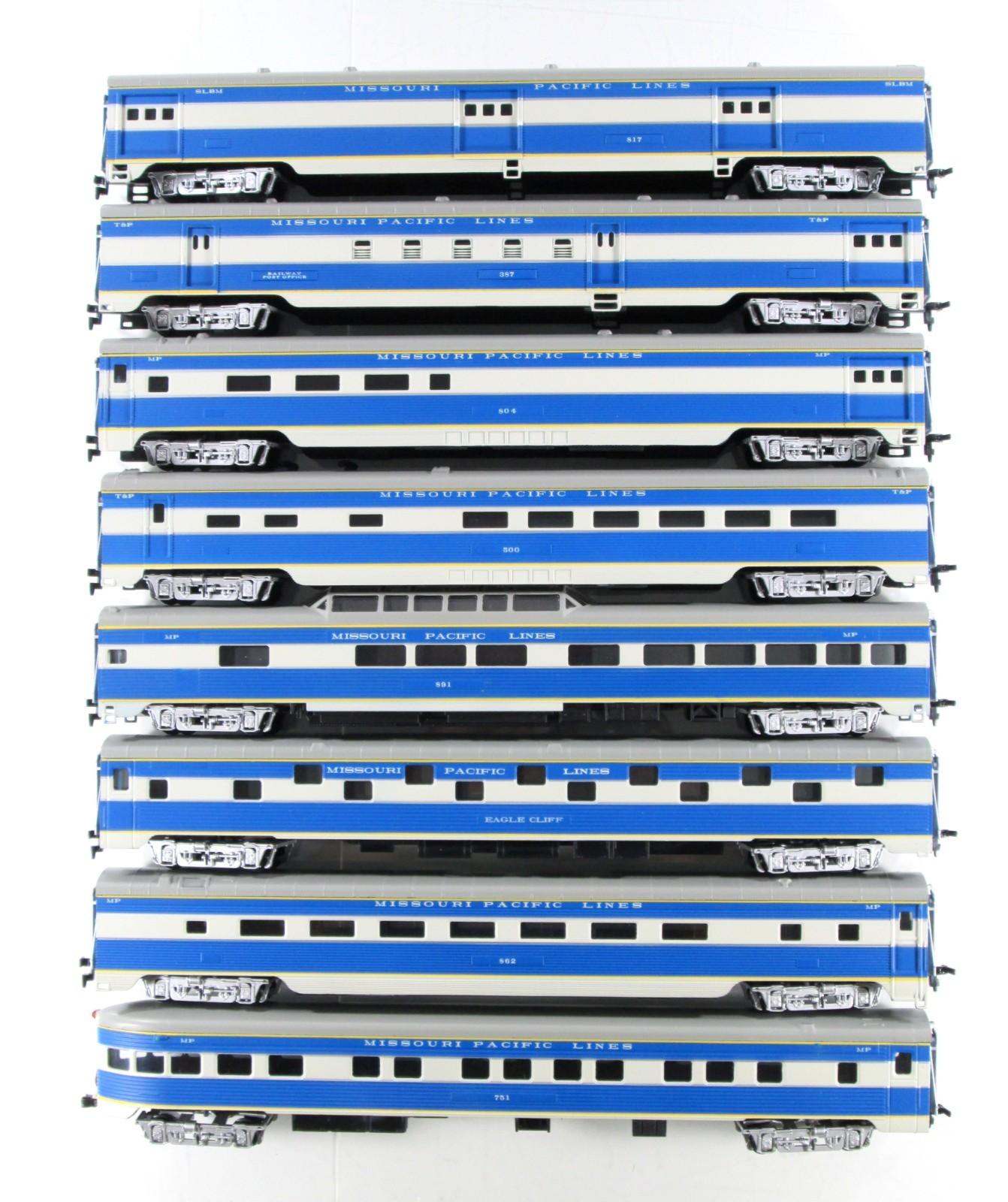 HO Scale ***MISSOURI PACIFIC*** Lightweight Passenger Car 8-Pack Set - IHC 47358