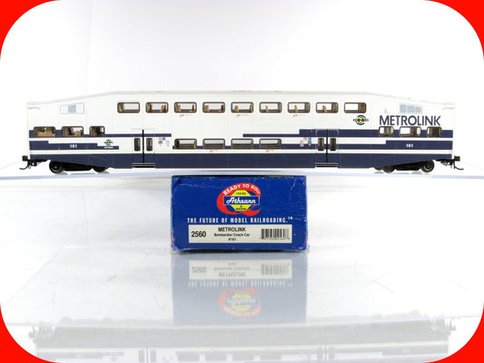 HO Scale ***METROLINK*** Bombardier Passenger Commuter Coach #161 --Athearn 2560