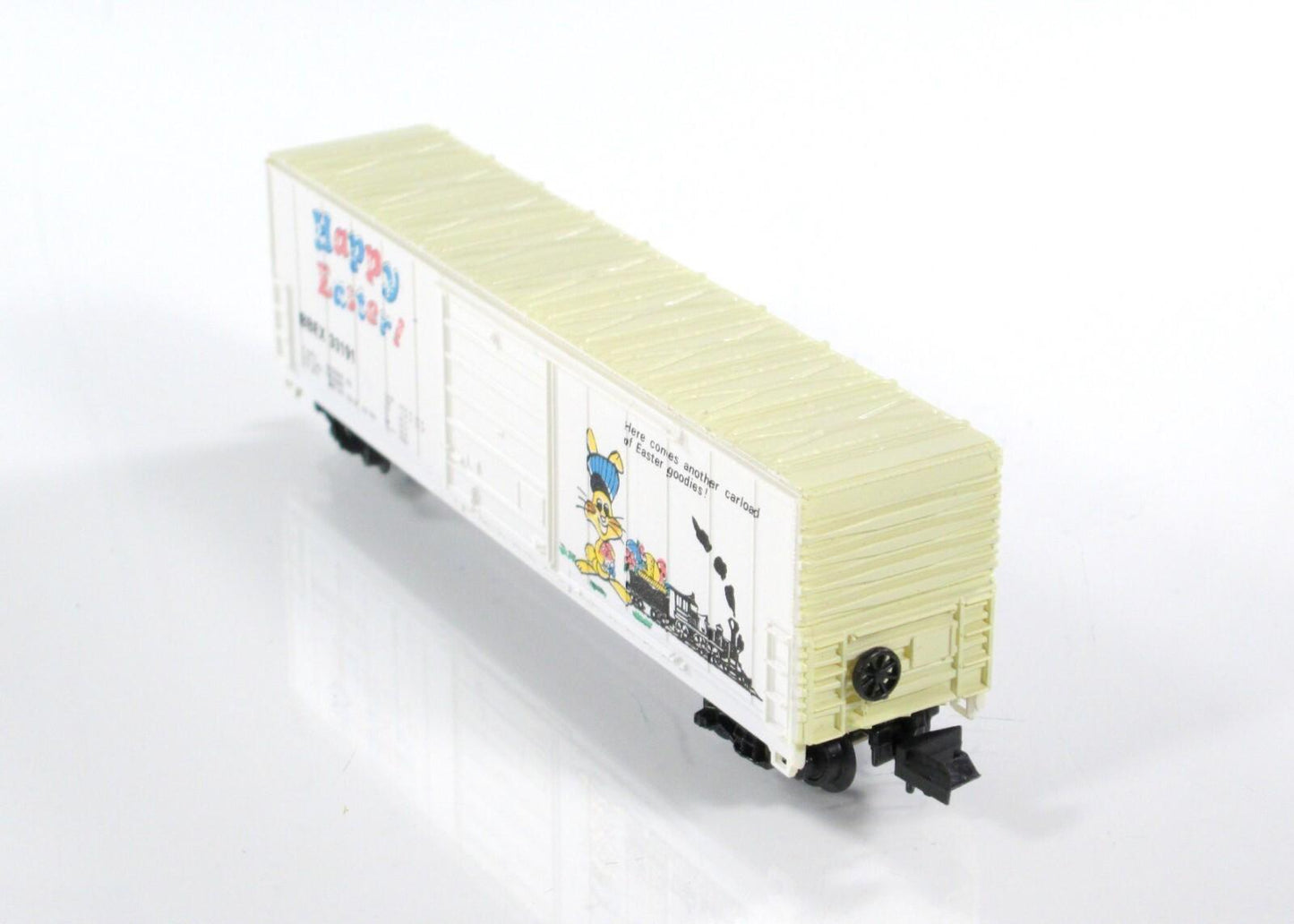 N Scale ***HAPPY EASTER*** 50' Box Car,  BBEX 33191 - Bev-Bel / Life-Like 2172-1