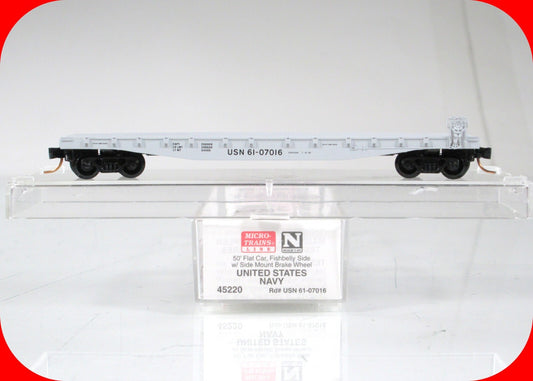 N Scale ***UNITED STATES NAVY*** 50' Flat Car USN #61-07016 - Micro Trains 45220