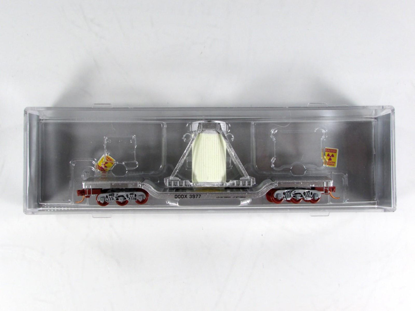 N Scale **NUCLEAR FLASK TRANSPORT (Glows)** Flat Car, DODX 3977 -- NSE MTL 19-56