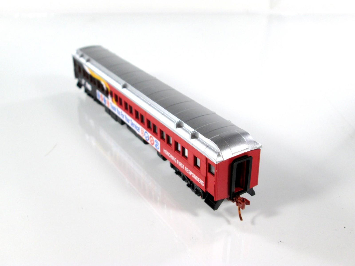 N Scale ***Norfolk Southern FIRST RESPONDERS*** Coach --- Micro Trains NSE *RARE