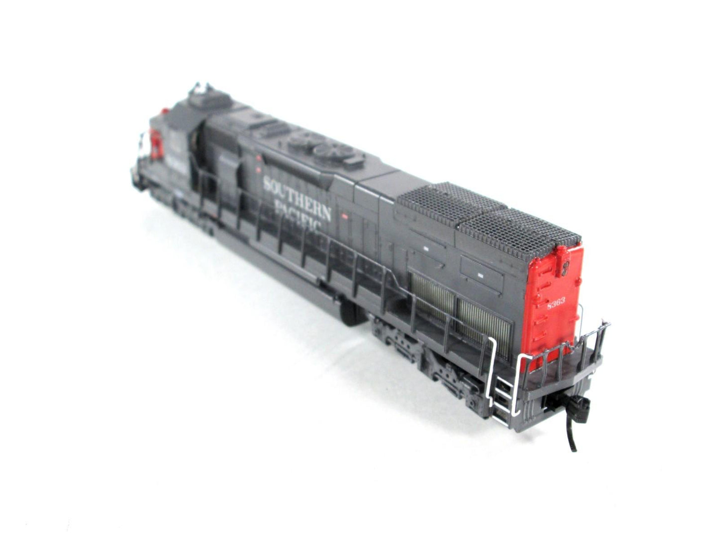 N Scale **SOUTHERN PACIFIC** SD40T-2 #8363 -- Intermountain 69405-05 **DCC Ready