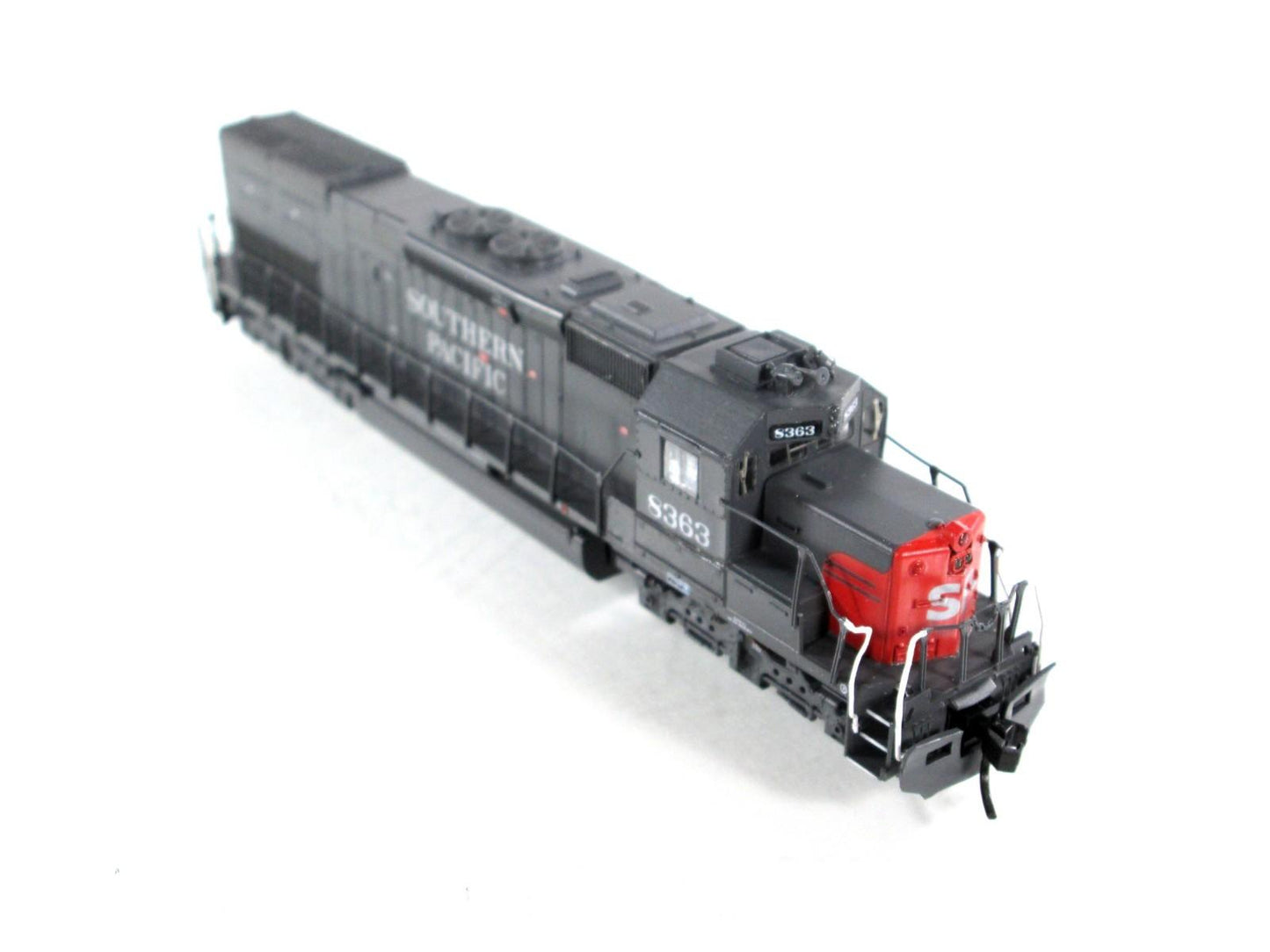 N Scale **SOUTHERN PACIFIC** SD40T-2 #8363 -- Intermountain 69405-05 **DCC Ready