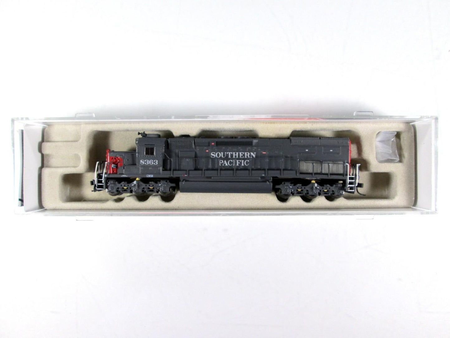 N Scale **SOUTHERN PACIFIC** SD40T-2 #8363 -- Intermountain 69405-05 **DCC Ready