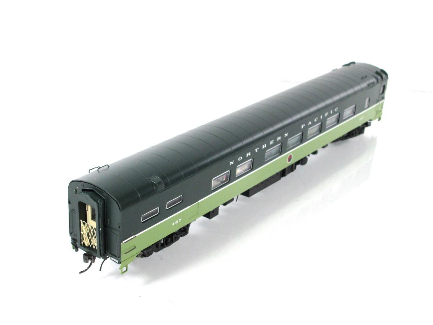 HO Scale ***NORTHERN PACIFIC LOEWY*** Grill-Parlor #487 - Rapido 111042, Lighted