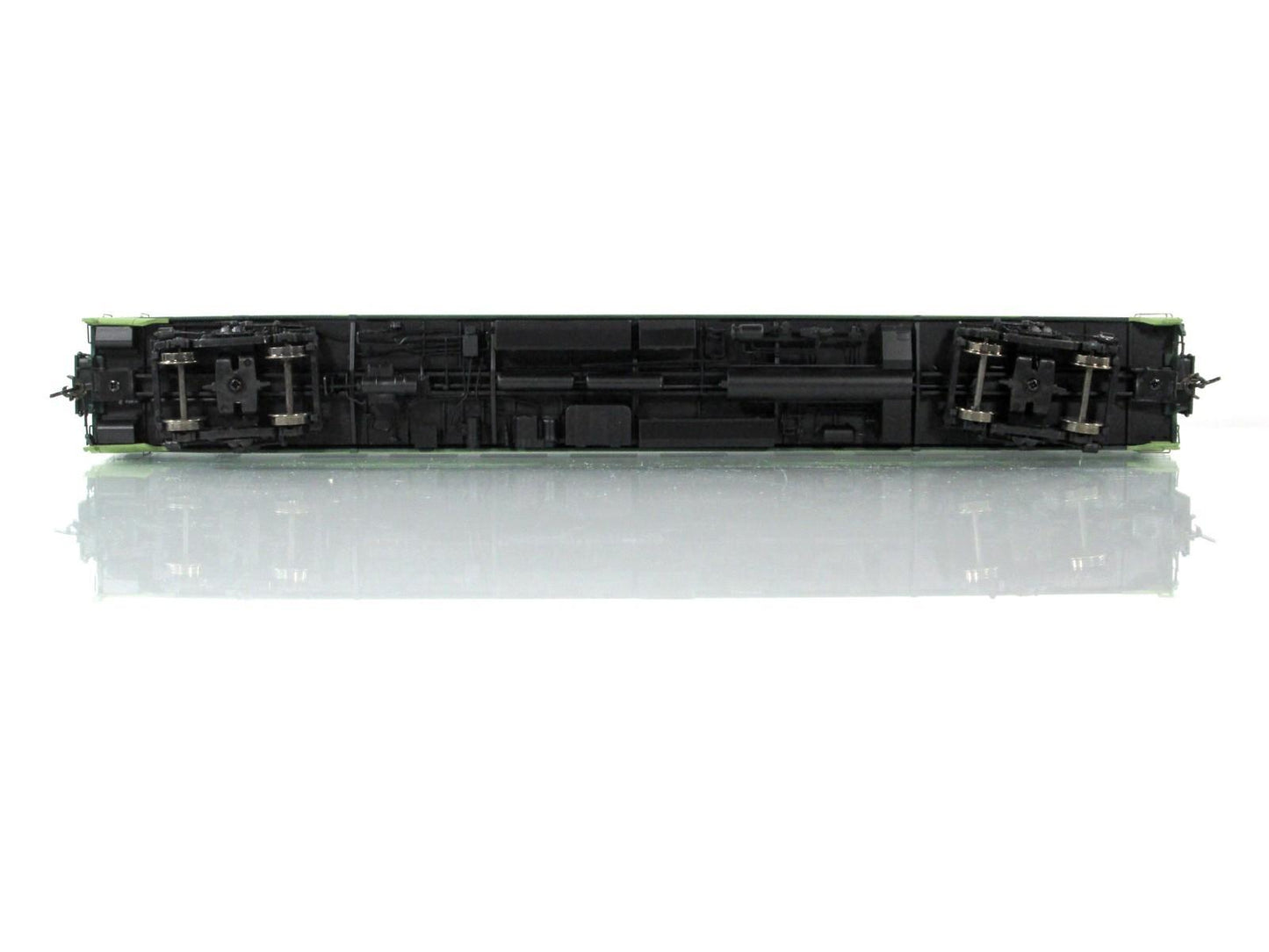 HO Scale ***NORTHERN PACIFIC LOEWY*** Grill-Parlor #487 - Rapido 111042, Lighted