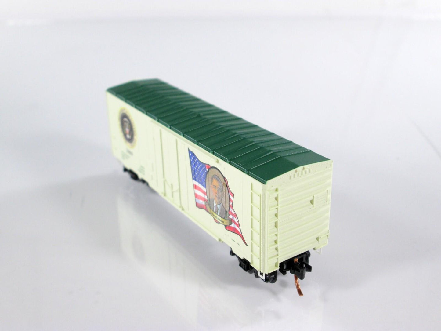 N Scale *BARACK OBAMA* Presidential 40' Box Car - Micro Trains 07400119 ***RARE*