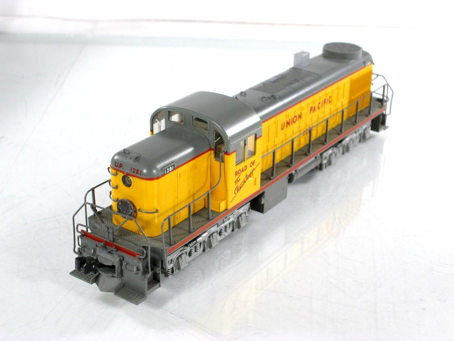 HO Scale ***UNION PACIFIC*** ALCO RSC-2, UP 1281 ------- Kato 37-2607, DCC Ready