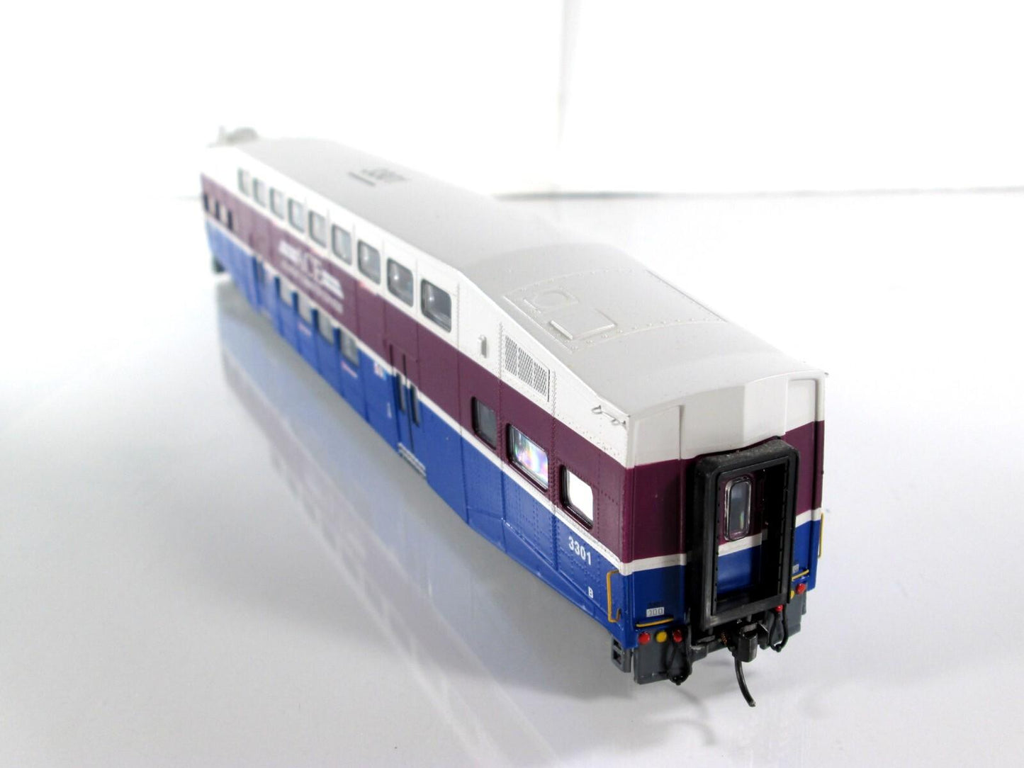 HO Scale *ALTAMONT COMMUTER EXPRESS* Bombardier Control Car #3301 - Athearn 2550