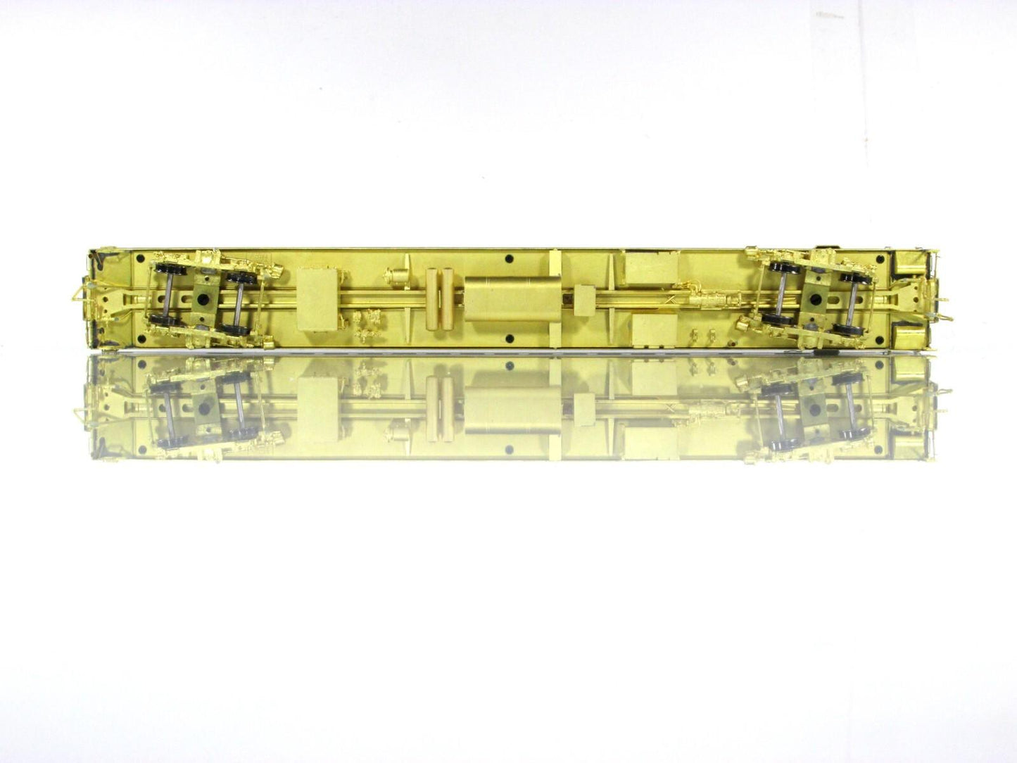 HO Scale BRASS **Milwaukee Road Hiawatha 52-Seat Coach** #535-551 SHOREHAM SHOPS