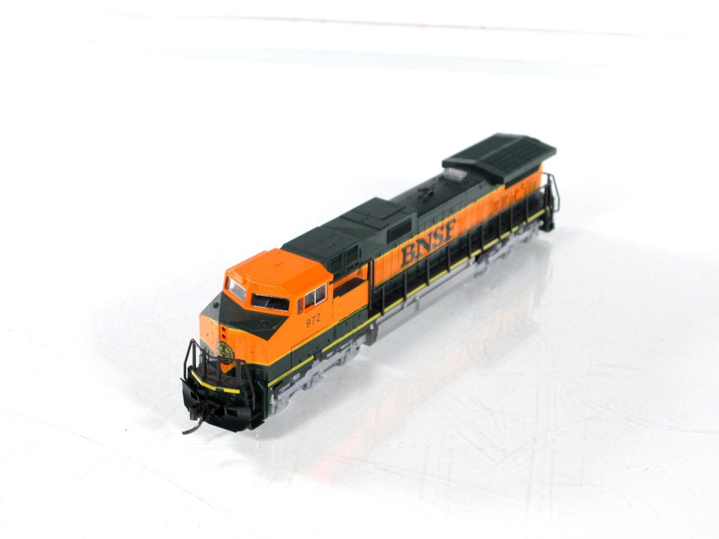 N Scale ***BNSF*** C44-9W Locomotive, Custom #5407 --- Kato 176-5901 **DCC Ready