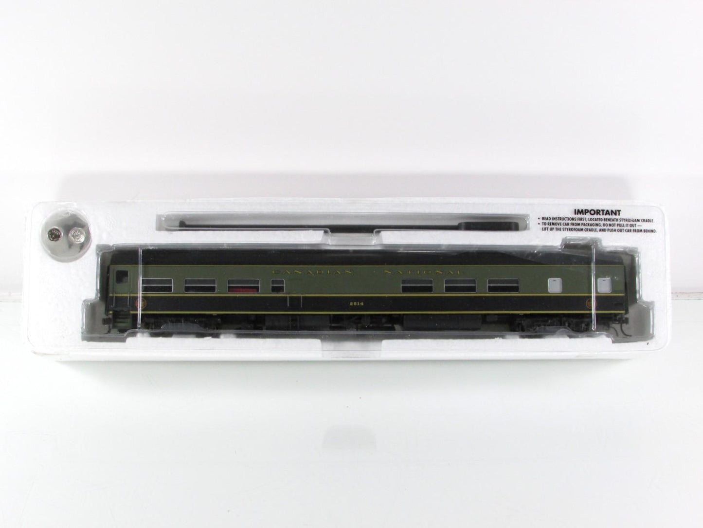 HO Scale ***CANADIAN NATIONAL*** Cafe-Bar-Lounge #2514 -- Rapido 103010, Lighted