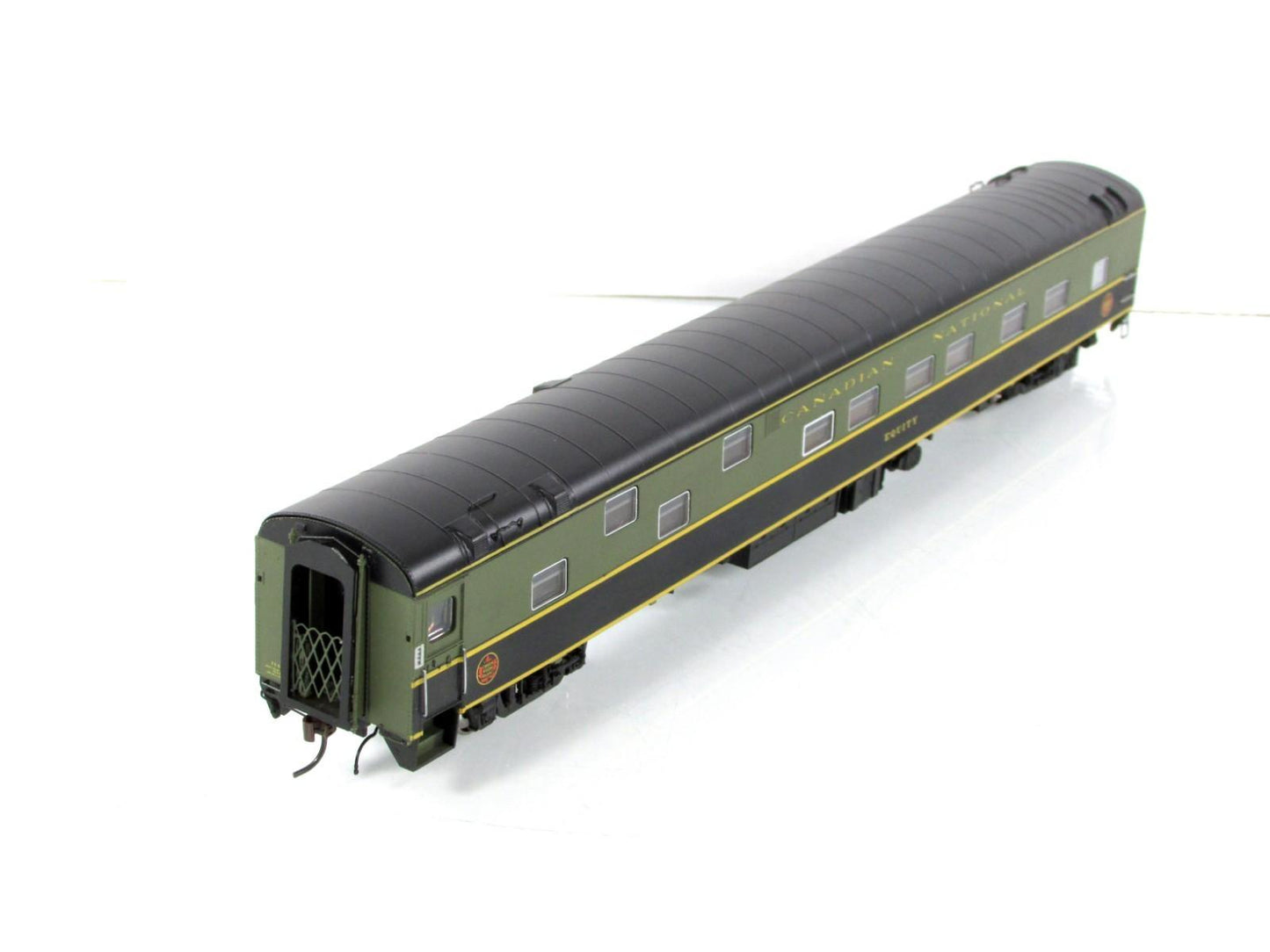 HO Scale ***CANADIAN NATIONAL** Sleeper *Equity* #1143 - Rapido 101016, Lighted