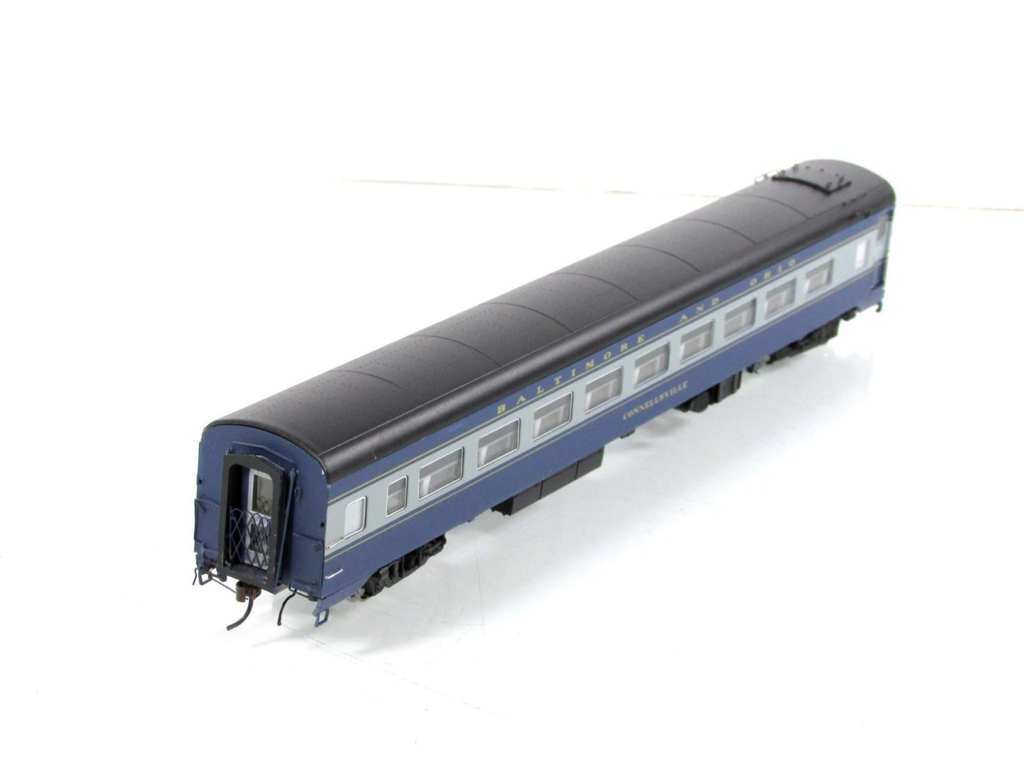 HO Scale **BALTIMORE OHIO* *Connellsville*  Coach #5500 - Rapido 100071, Lighted