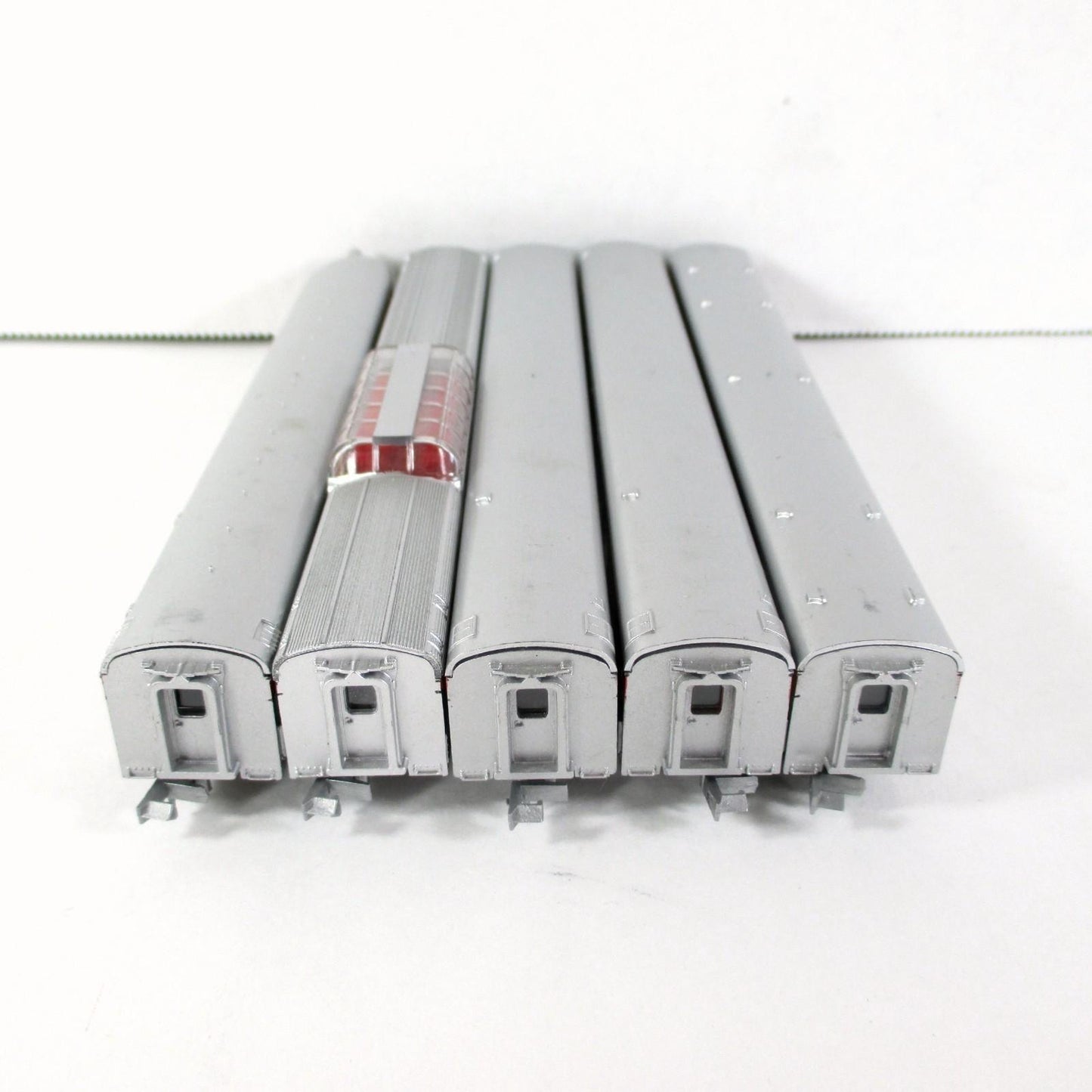 N Scale ***SOUTHERN PACIFIC*** Lightweight Passenger 5-Car Set -- Con-Cor 004013