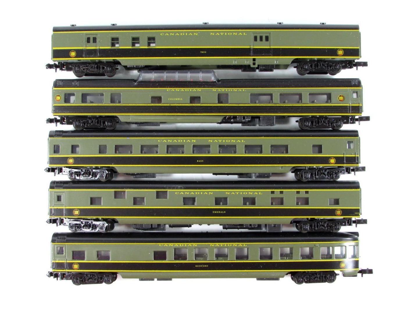 N Scale ***CANADIAN NATIONAL*** Lightweight Passenger 5-Car Set - Con-Cor 004032