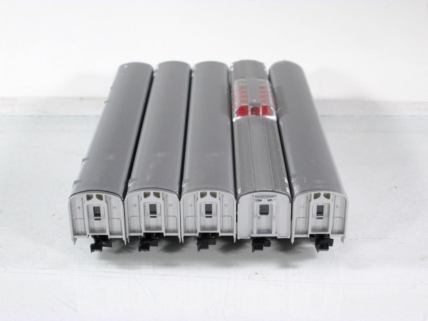 N Scale **PENNSYLVANIA SENATOR** Lightweight Passenger 5-Car Set, Con-Cor 540003