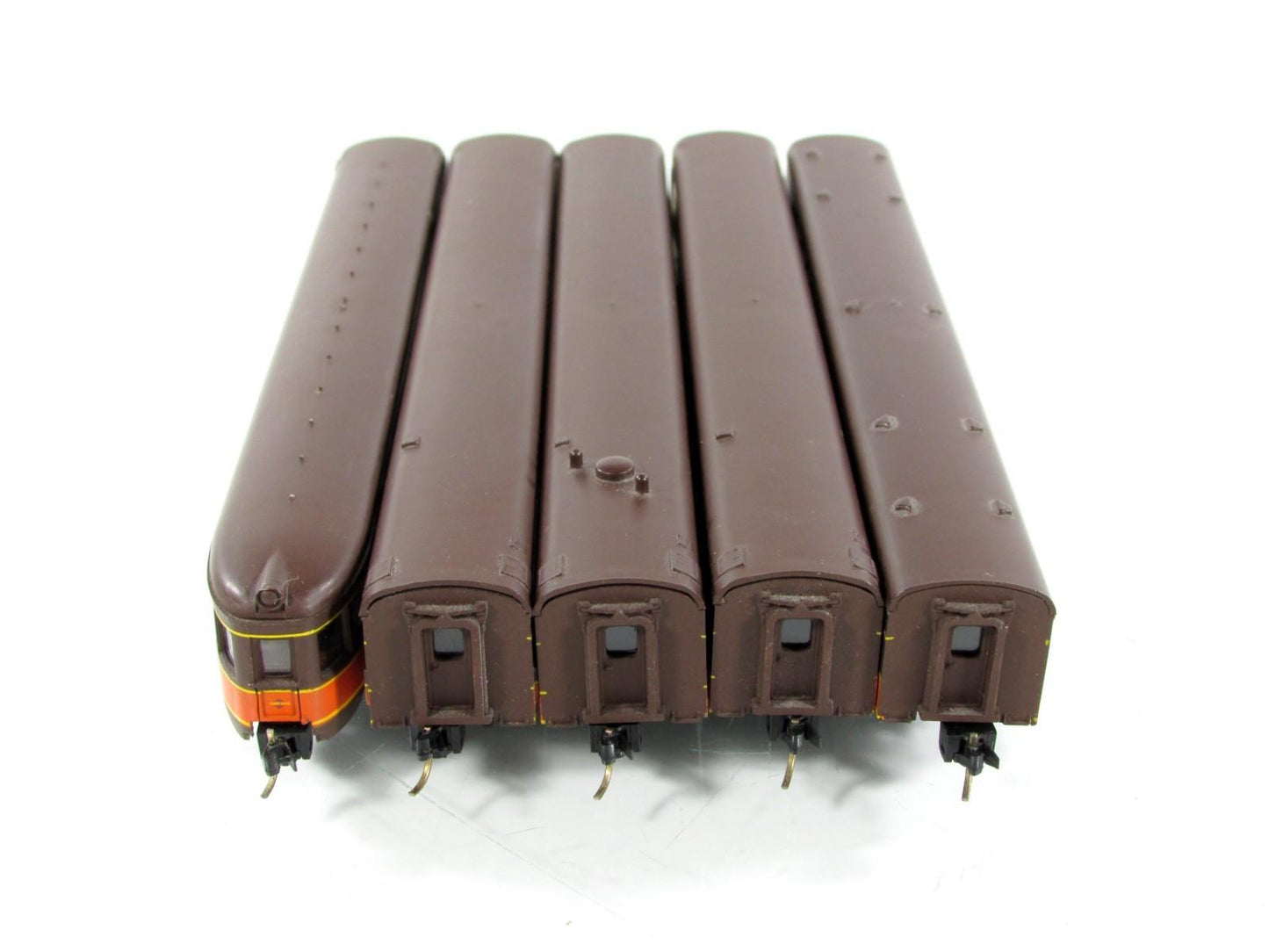 N Scale **ILLINOIS CENTRAL**  Passenger 5-Car Set - Con-Cor 004024, MTL Couplers