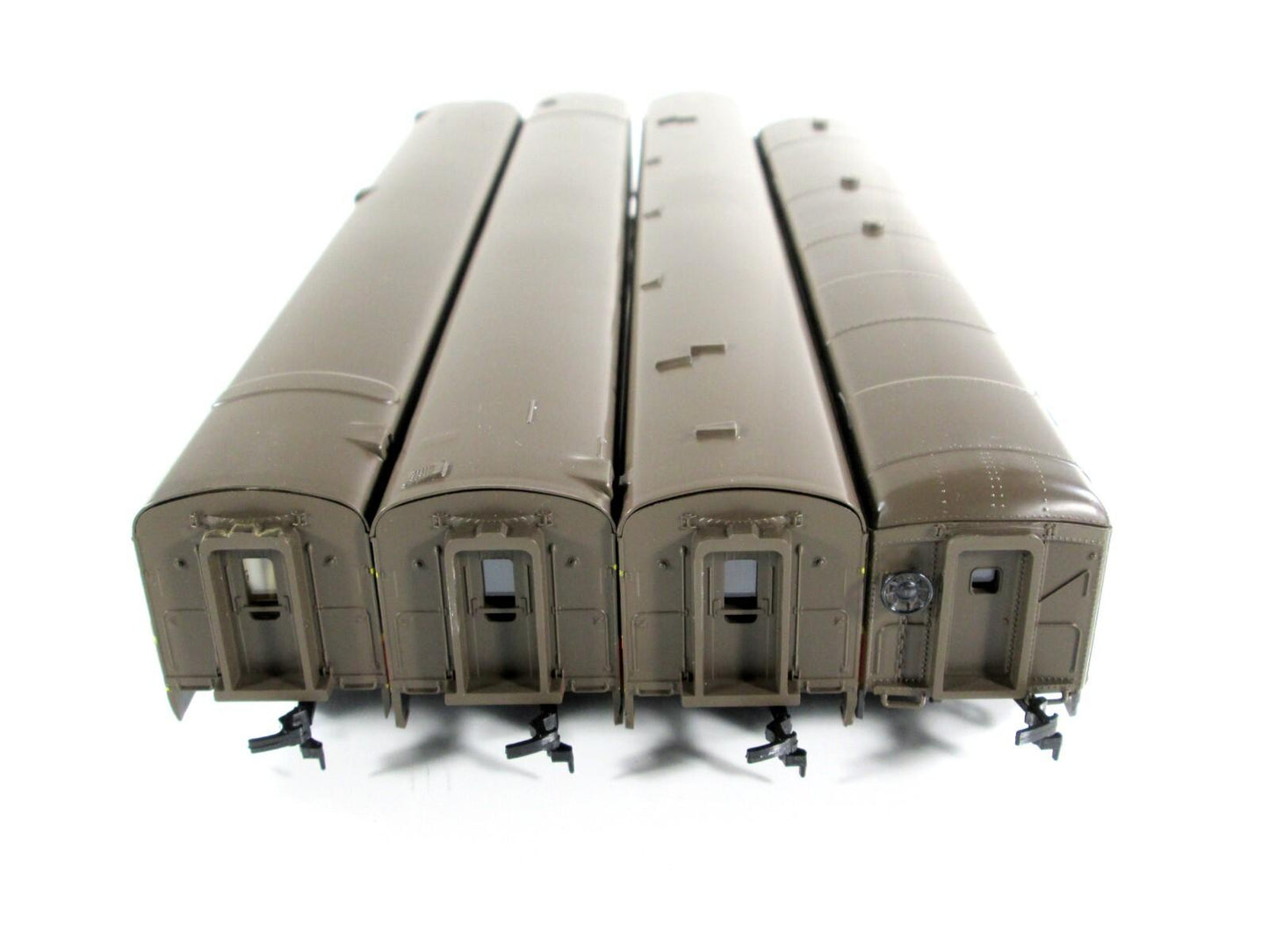 HO Scale **ILLINOIS CENTRAL** 1930s Lightweight Passenger Set B - Rivarossi 6953