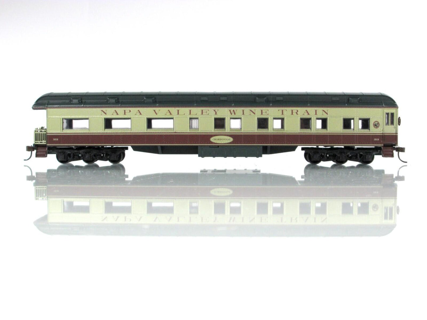 HO Scale *NAPA VALLEY* Observation *Chardonnay* 1018 - Athearn 8505, Metal Whls