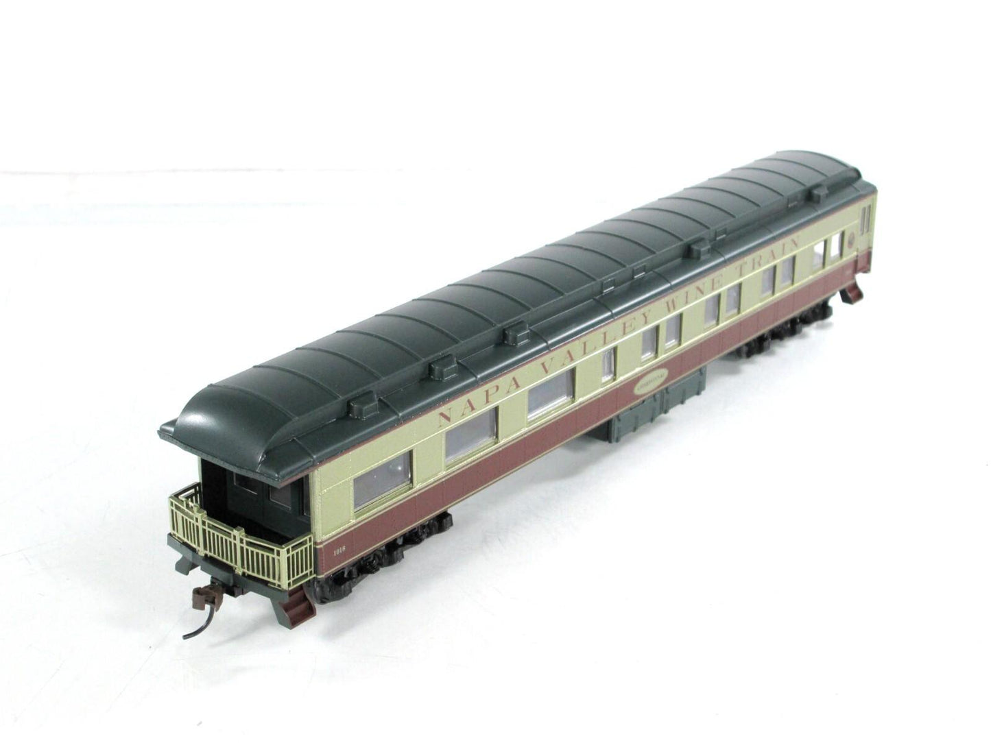 HO Scale *NAPA VALLEY* Observation *Chardonnay* 1018 - Athearn 8505, Metal Whls