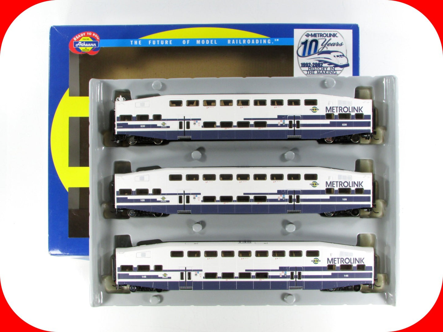 HO Scale ***METROLINK** 10th Anniversary Set, Cars #630, 109, 145 - Athearn 2580