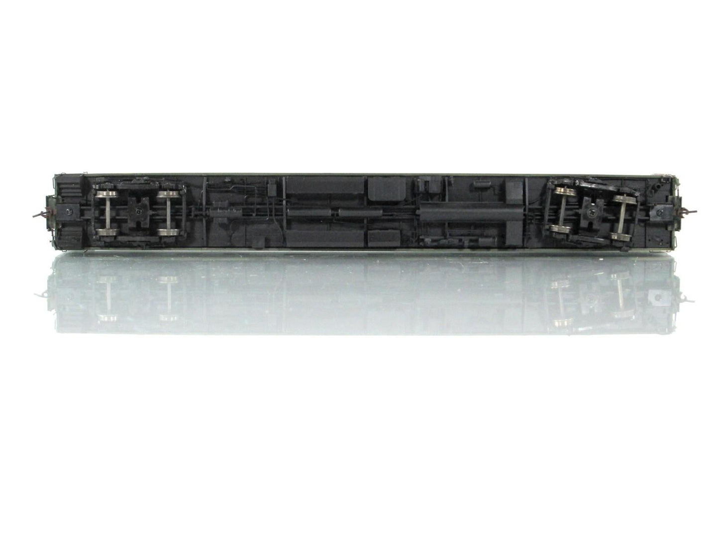 HO Scale *CANADIAN NATIONAL* Sleeper *Fortune Bay* 2027 - Rapido 104012, Lighted