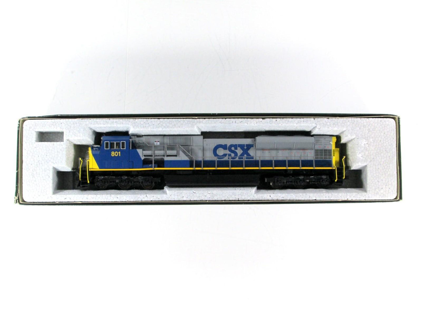 HO Scale ***CSX*** SD80MAC Diesel Locomotive # 801 --- Kato 37-6344, DCC Ready