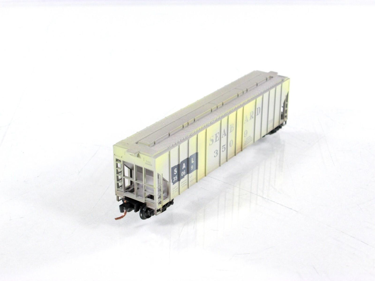 N Scale **SEABOARD AIR LINE** Weathered Hopper, SAL 35069 -Micro Trains 09944020