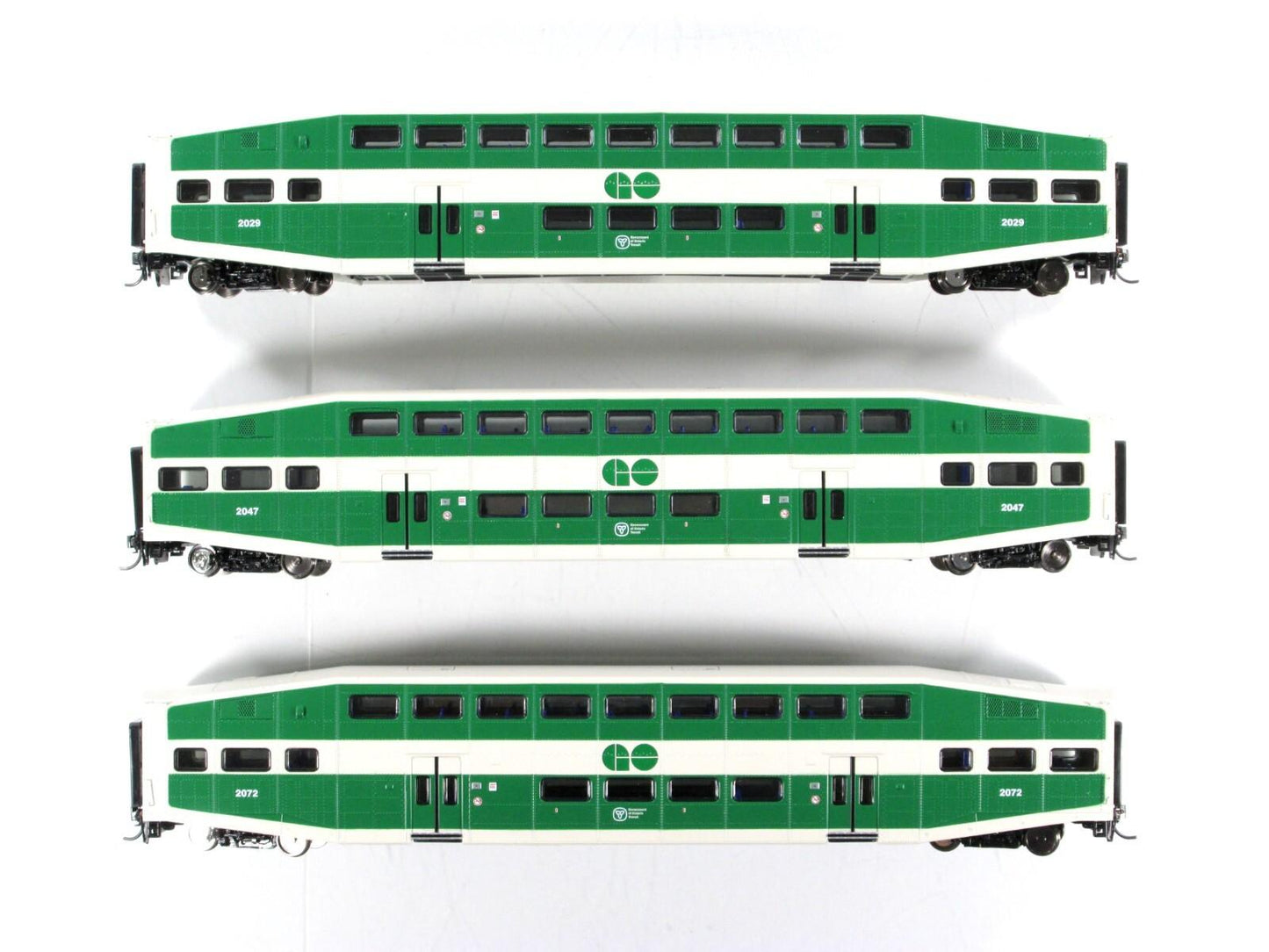 HO Scale **GO TRANSIT** Bombardier Passenger Set #2029,2047,2072 - Athearn 25935