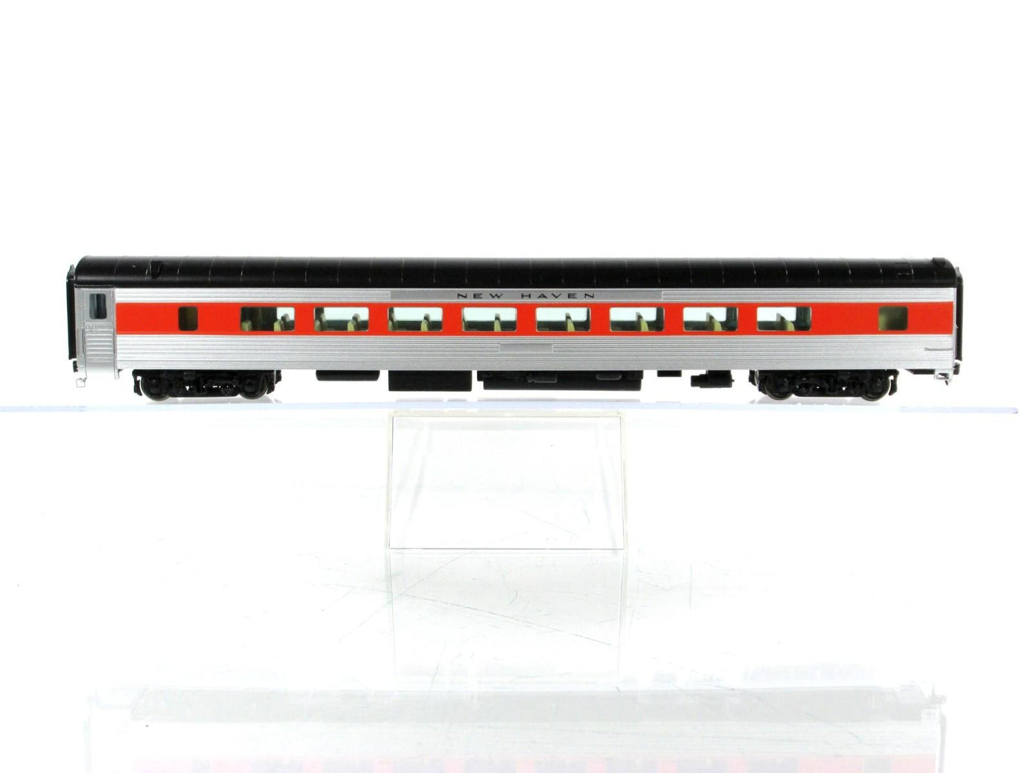 HO Scale **NEW HAVEN** Pullman-Standard 64-Seat Coach - Walthers 932-15003 *RARE